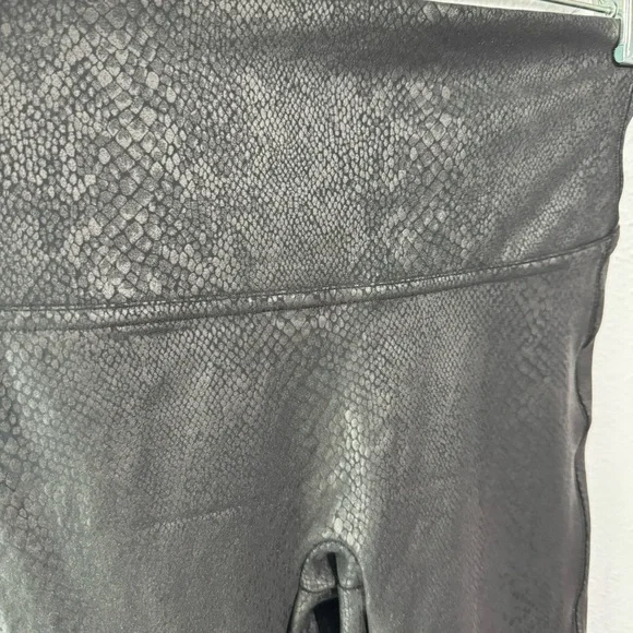 Spanx faux leather snakeskin leggings xs/s - Picture 2 of 3